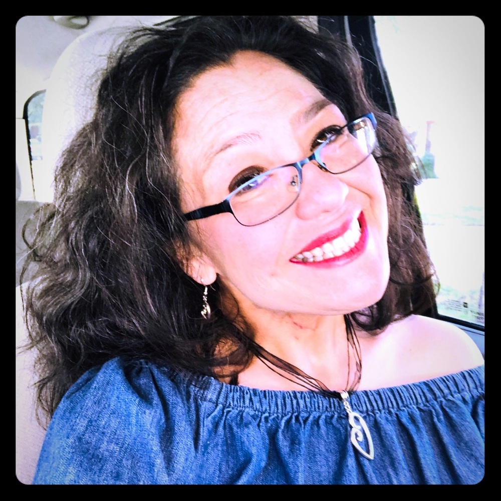 Meet your Posher, Denise